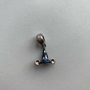 Pandora Mickey’s sorcerer hat